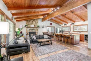 Private River Front Oasis, HotTub, Firepits + A/C - Image 4