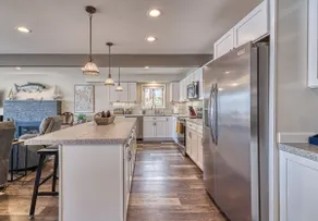 Spectacular Waterfront Retreat w/Kayaks & Hottub - Image 4