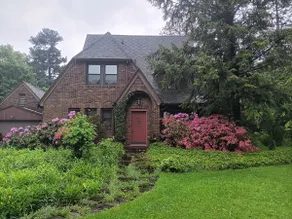 Charming Home in Woodland - Image 2