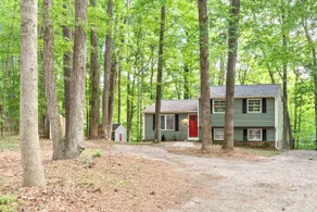 Quiet N Raleigh Home- Full Acre- Epic Coffee Bar! - Image 3