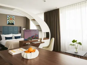 Numa | XL Studio w/ Kitchenette & Sofabed - Image 4