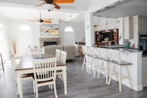 Lux Home on Gulf w/Private POOL & 50ft Dock - Image 5