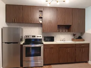 Briarcliff Cottage · Cozy 1950s Home Near Downtown - Image 3