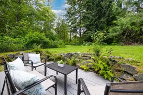 Echo Lake Unit B - Serene & Centrally Located - Image 4