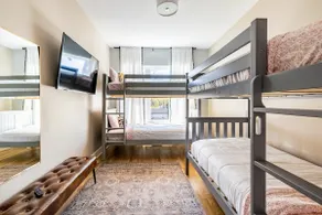 E Nash Vibe Townhouse! 6 Miles-DT Rooftop Patio - Image 4