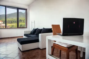 Cozy apartment next to the forest and the gondola - Image 2