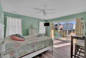 The Live, Laugh, Lounge 2nd row beach home - Image 4