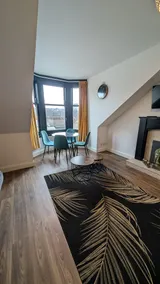 Lovely 2 Bedroom Apartment in Central Location - Image 4
