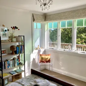 Bluff Hill Garden Flat, Breakfast Books & Birdsong - Image 3