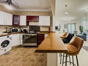 Distinct & Decent 2 BDR Apt Steps From Nightlife and Airport - Image 3