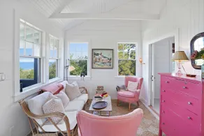 Beachfront Cottage + Studio w. Town Access - Image 2