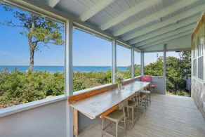 Beachfront Cottage + Studio w. Town Access - Image 4