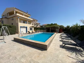 Beautiful villa with (heated) private pool - Image 4