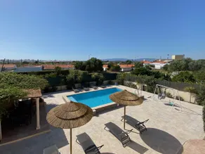 Beautiful villa with (heated) private pool - Image 3