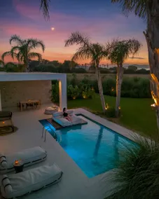 TAF All Villas Beachfront - One Bedroom & TESLA i - Image 2