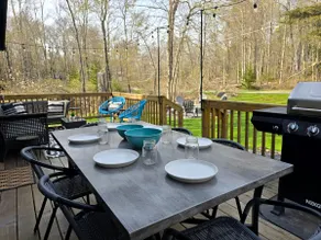 Cozy Modern Cabin • Private • Firepit • Grill • Walk to Arrowhead Lake - Image 3