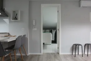 Park Apartment III - Image 2