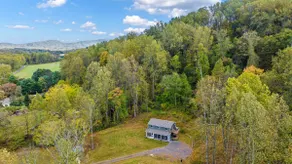 Old Rag Cottage - sunny 2 bedroom near everything - Image 5