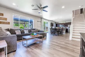 Cozy 6-Bedroom home perfect for large groups - Image 4