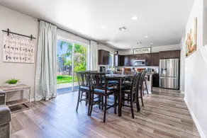 Cozy 6-Bedroom home perfect for large groups - Image 5