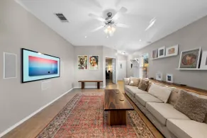 Sleeps 8, 4BR, 5min-COTA/Airport, 18min-Downtown - Image 2