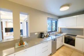 Villy Luxury Home by the Sea 1 - Image 4