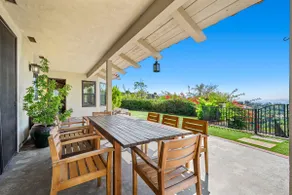Belle retraite de San Diego (Fallbrook) sur 2+ acres avec une vue imprenable sur la montagne - Image 4