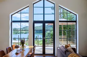 Scandi retreat with sauna, lake and ski slope views - Image 2