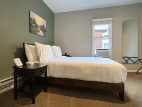Clean 2BR Apt by Mayo, 50-ft Parking - Image 2