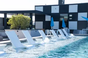 The Skyline Studio with Espresso Bar, Rooftop Pool - Image 3