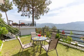 Woodside Meadows Hilltop Jacuzzi Villa at Kasauli - Image 5