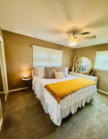 Local Escapes:The AnnieBelle-Relax'n HotTub+Cabana - Image 4
