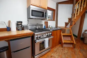 Cabin Retreat in Southern Vermont - Image 5
