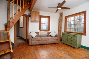 Cabin Retreat in Southern Vermont - Image 2