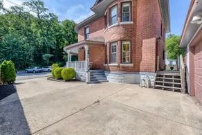 Historic Victorian Mansion - Image 5