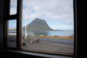 Apartment with a great view of Kirkjufell - Image 4