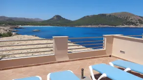 Townhouse on the seafront in Cala Lliteras - Image 2