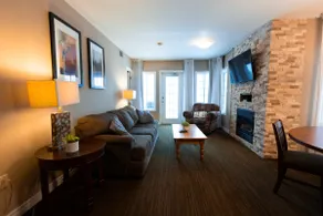 Charming 2-br vacation home at Horseshoe Valley - Image 3