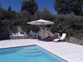 Small house with pool - Image 4