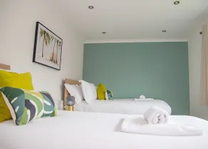 Comfy 3-Bed House for a Quiet Stay in Stevenage - Image 3