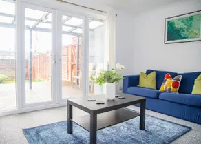 Comfy 3-Bed House for a Quiet Stay in Stevenage - Image 2