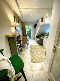 Castle Hill Guest House - Image 5