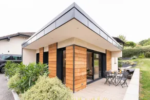Nice T1 Bis with Bedroom - Kitchen - Bathroom - Image 2