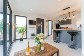 Nice T1 Bis with Bedroom - Kitchen - Bathroom - Image 5