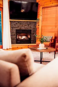 Cozy Cabin Retreat w/ Private Hot Tub NEAR SLOPES - Image 4