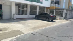 A beautiful apartment with free parking - Image 2