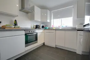 The Firs - Apartment next to Beach & Forest - Pets are free - Image 4