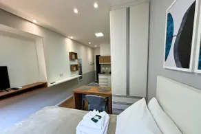 Flat Mini House com Quintal - Image 3
