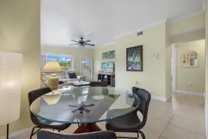 Ideal location - 2bed/1bath near the beach & shops - Image 4