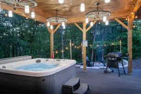 HotTub | FirePit | GameRoom | .5mi to resort l EV - Image 3
